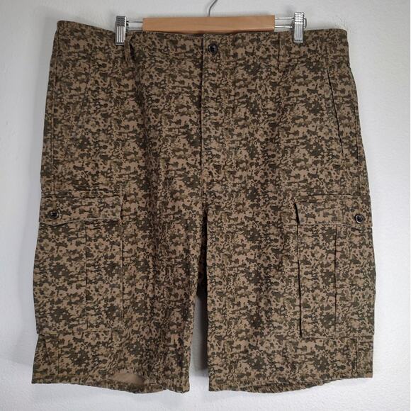 Levi's Men's Green Tan Camo Denim Cargo Shorts Size 40 - Picture 1 of 12